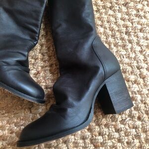 Free People Elle Slouchy Leather Boot. Black. Size 37.5
